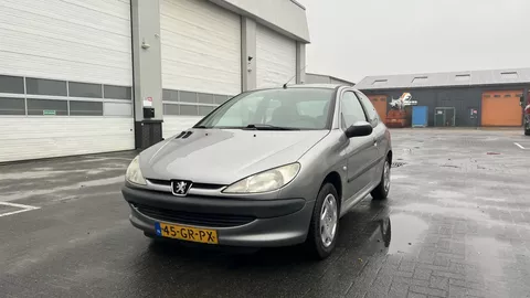 Peugeot 206 1.4 XT